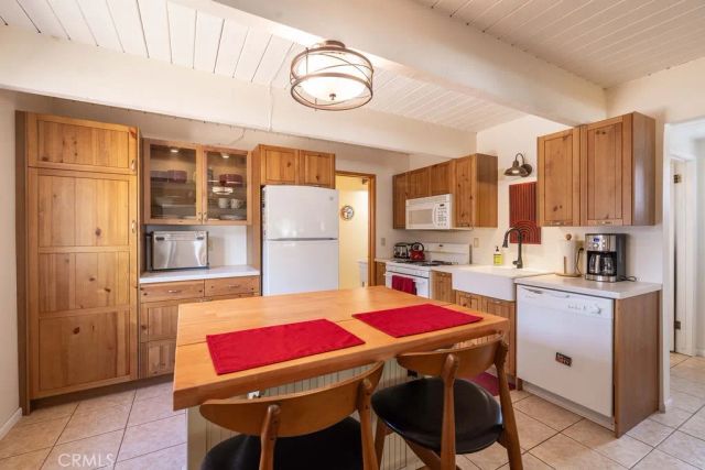 525 Kern, Sugarloaf, CA 92386
