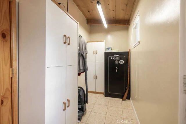 525 Kern, Sugarloaf, CA 92386