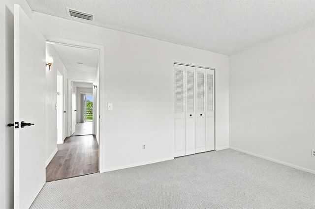 4 Vista Gardens Trail Unit 207, Vero Beach, FL 32962