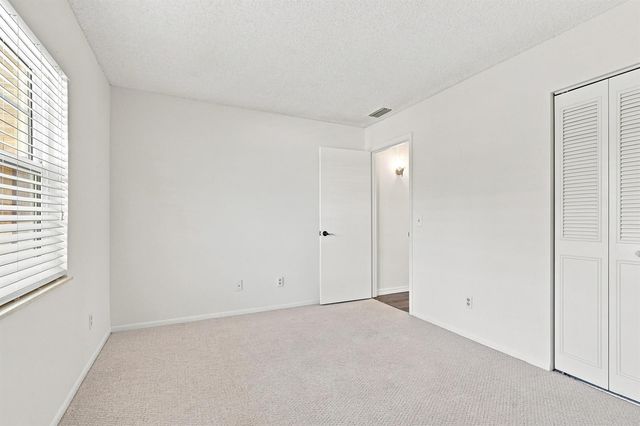 4 Vista Gardens Trail Unit 207, Vero Beach, FL 32962