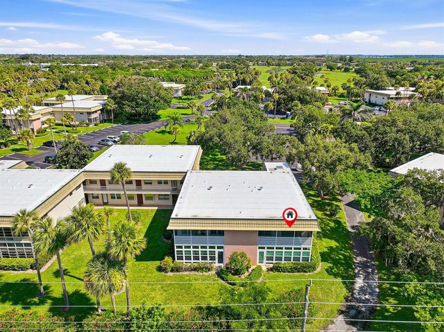 4 Vista Gardens Trail Unit 207, Vero Beach, FL 32962