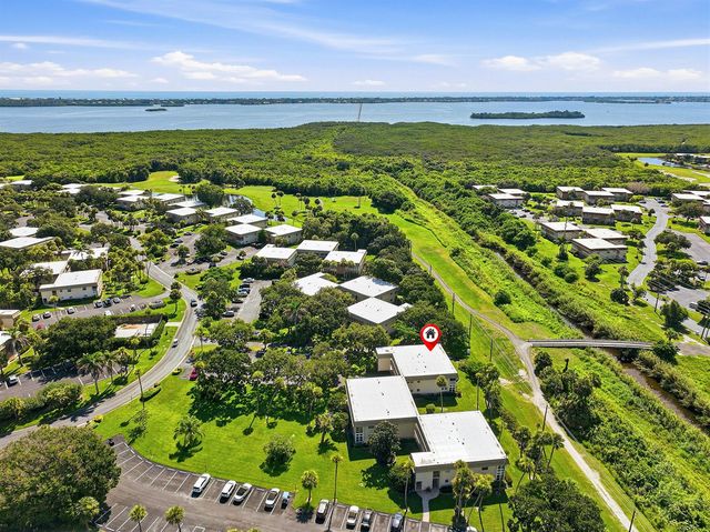 4 Vista Gardens Trail Unit 207, Vero Beach, FL 32962