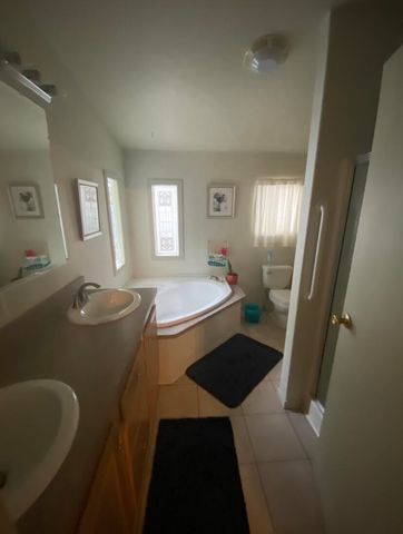 100 S Westwood Street 13, Porterville, CA 93257