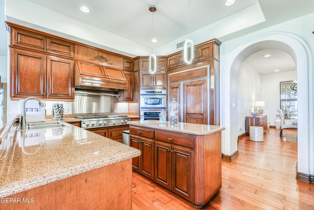 6309 VIA SERENA Drive, El Paso, TX 79912