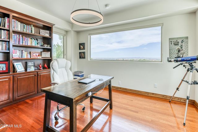6309 VIA SERENA Drive, El Paso, TX 79912