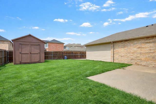 1313 Illinois Avenue, Lancaster, TX 75134