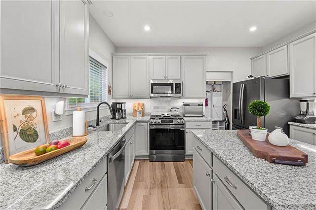 230 Augusta Walk, Canton, GA 30114