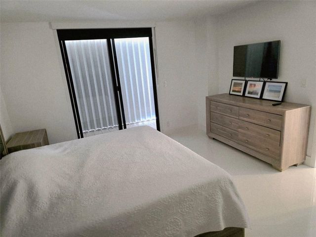 1631 S Ocean Boulevard 1006, Pompano Beach, FL 33062