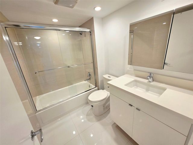 1631 S Ocean Boulevard 1006, Pompano Beach, FL 33062