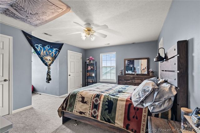 6803 Twin Springs Drive, Sellersburg, IN 47172