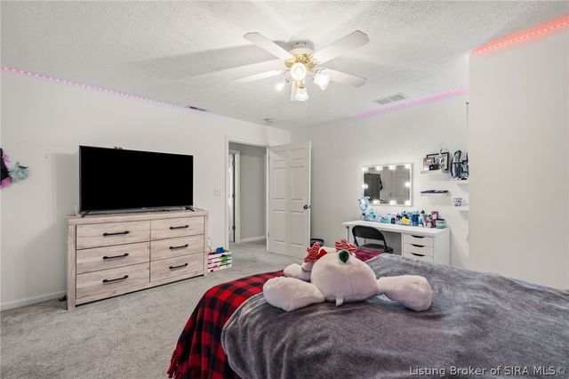 6803 Twin Springs Drive, Sellersburg, IN 47172