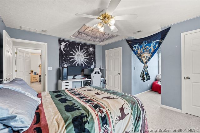 6803 Twin Springs Drive, Sellersburg, IN 47172