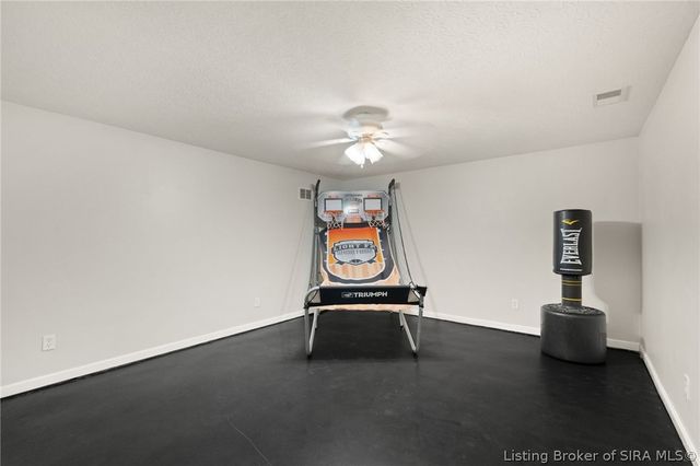 6803 Twin Springs Drive, Sellersburg, IN 47172