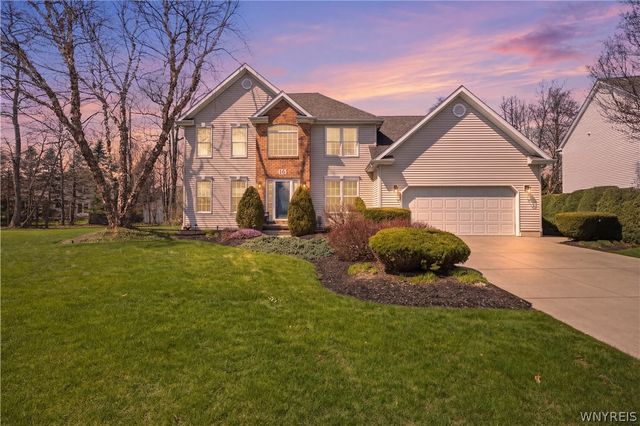 16 Buckingham Court, Lancaster, NY 14086