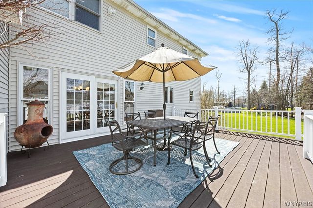 16 Buckingham Court, Lancaster, NY 14086