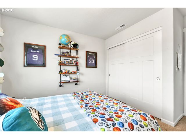 1397 FARMINGTON Dr, Junction City, OR 97448