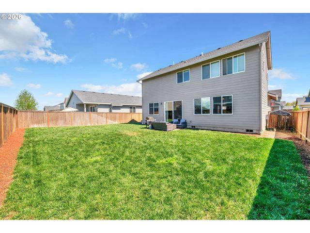 1397 FARMINGTON Dr, Junction City, OR 97448