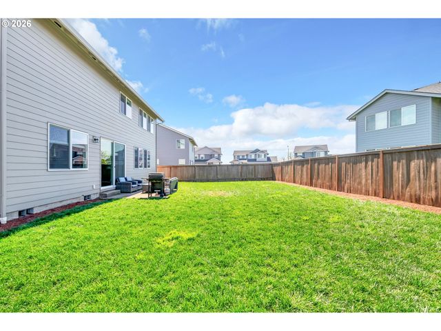 1397 FARMINGTON Dr, Junction City, OR 97448