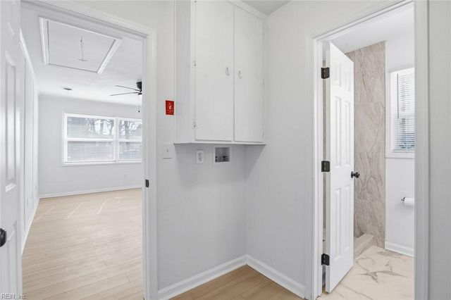 4 Dundee RD, Hampton, VA 23669