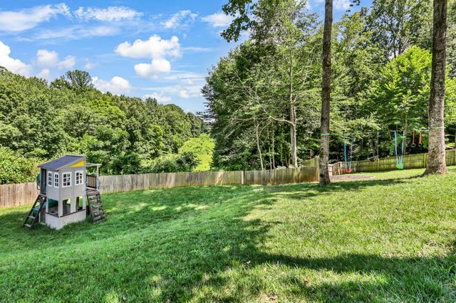 487 Parkvue Village Way, Clarksville, TN 37043