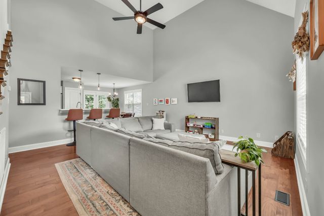 487 Parkvue Village Way, Clarksville, TN 37043