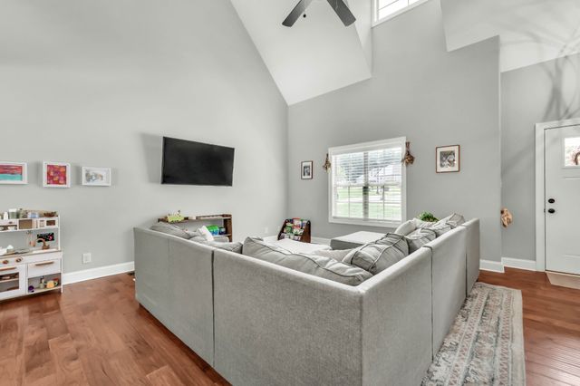487 Parkvue Village Way, Clarksville, TN 37043