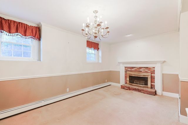 37 Oakleaf Dr, Mansfield, MA 02048
