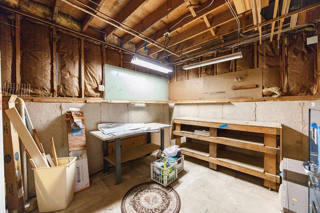 37 Oakleaf Dr, Mansfield, MA 02048