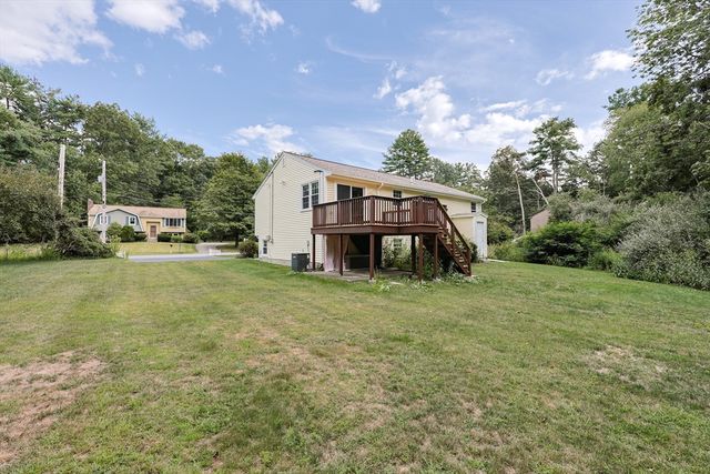 37 Oakleaf Dr, Mansfield, MA 02048