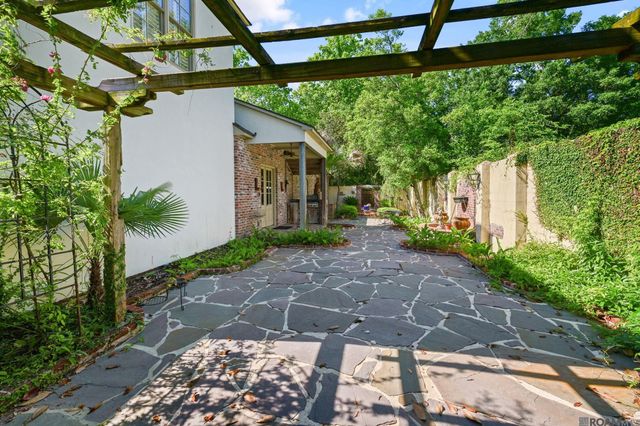 903 Crown Way, Baton Rouge, LA 70806