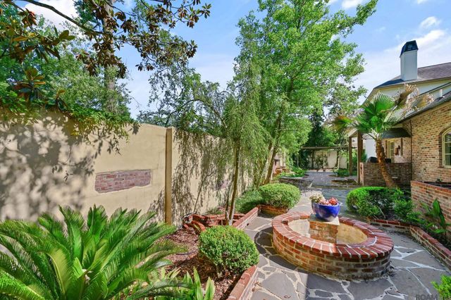 903 Crown Way, Baton Rouge, LA 70806
