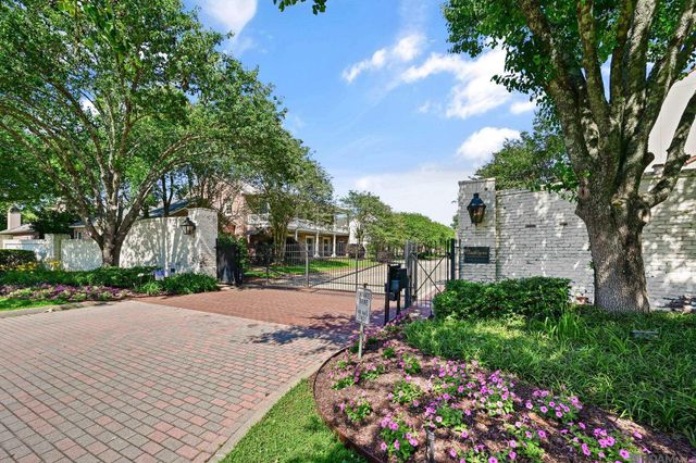 903 Crown Way, Baton Rouge, LA 70806