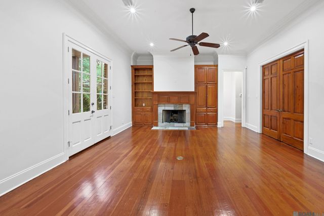 903 Crown Way, Baton Rouge, LA 70806