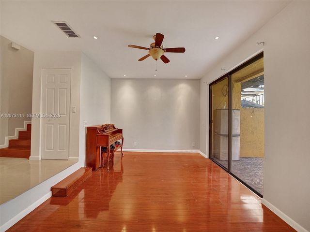 9148 Limetree Lane 181, Pembroke Pines, FL 33024