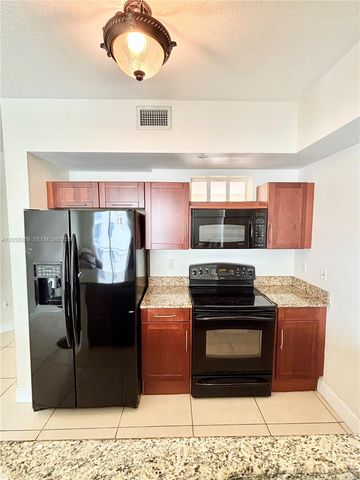 7290 SW 90th St 606, Miami, FL 33156