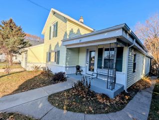 27 W Wood Street, Newaygo City, MI 49337
