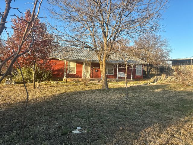 520 SH 16 N, Goldthwaite, TX 76844