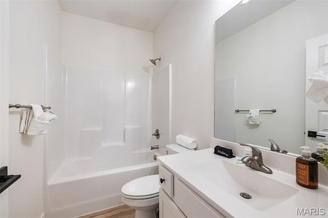 135 Frontier Way, Kimberling City, MO 65686