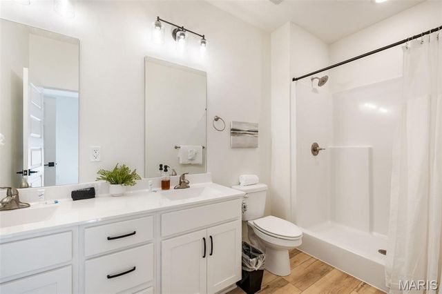 135 Frontier Way, Kimberling City, MO 65686