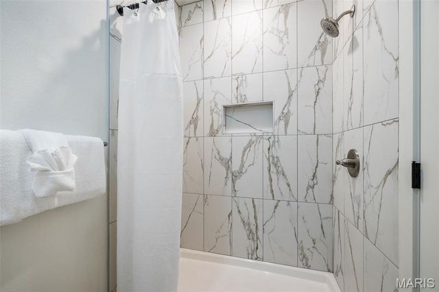 135 Frontier Way, Kimberling City, MO 65686