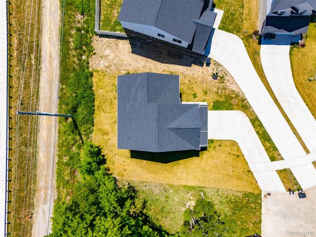 8760 Oak Ridge Trail, Westland, MI 48185