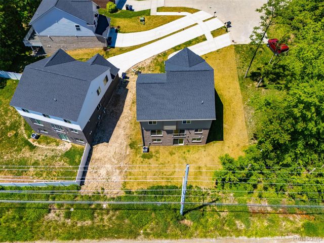 8760 Oak Ridge Trail, Westland, MI 48185