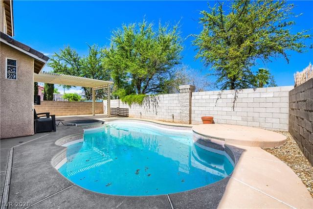 1380 Lamplight Village Lane, Las Vegas, NV 89183