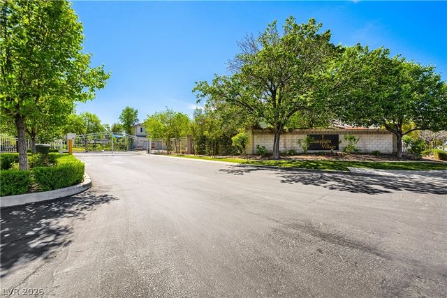 1380 Lamplight Village Lane, Las Vegas, NV 89183