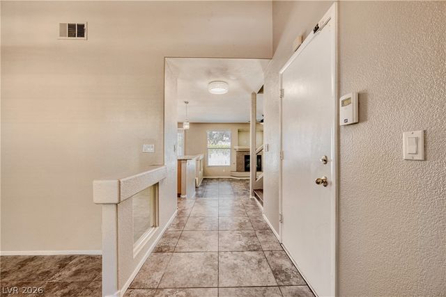 1380 Lamplight Village Lane, Las Vegas, NV 89183