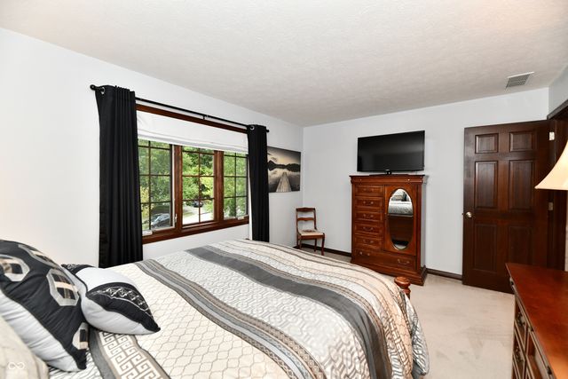 10009 Northwind Circle, Indianapolis, IN 46256