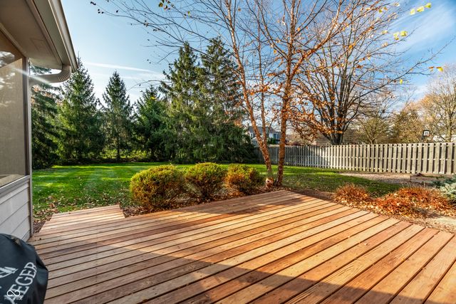 10009 Northwind Circle, Indianapolis, IN 46256