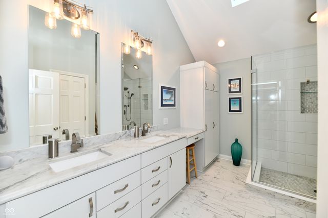 10009 Northwind Circle, Indianapolis, IN 46256