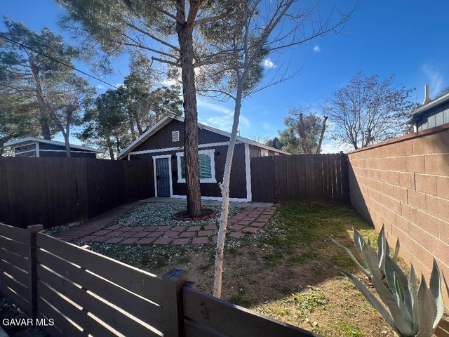 43119 E 7th Street, Lancaster, CA 93535