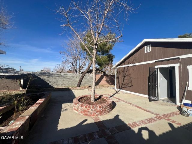 43119 E 7th Street, Lancaster, CA 93535